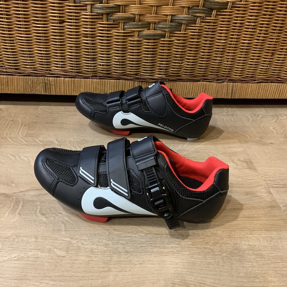 Peloton Cycling Shoes Size 39 Mens 6 / Womens 8 Black W/ Delta Compatible Cleats